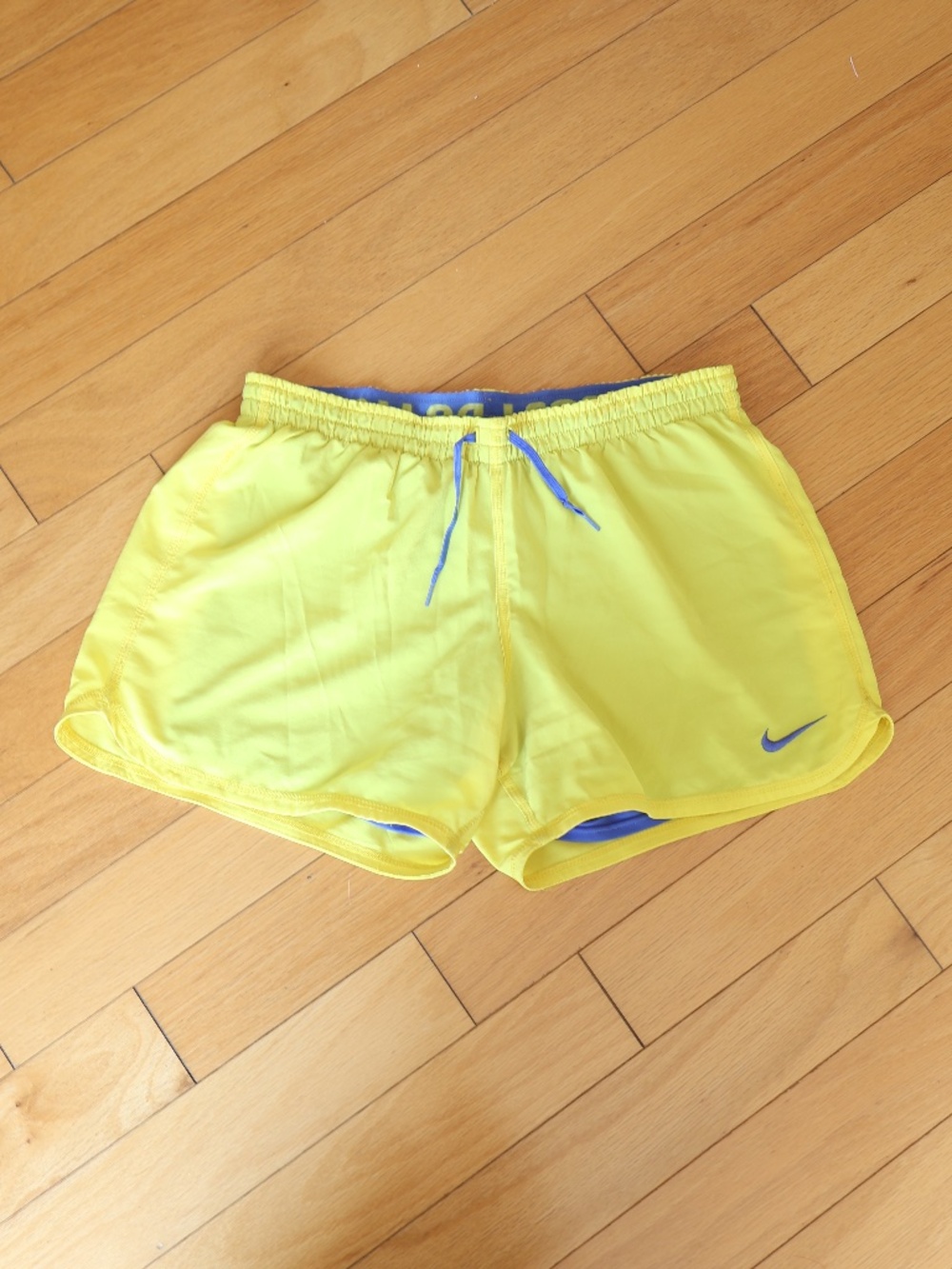 Nike Women’s Dri-FIT Running Training Workout Shorts Size Small Athletic Sporty